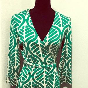 Green and White Mid-Length Dress